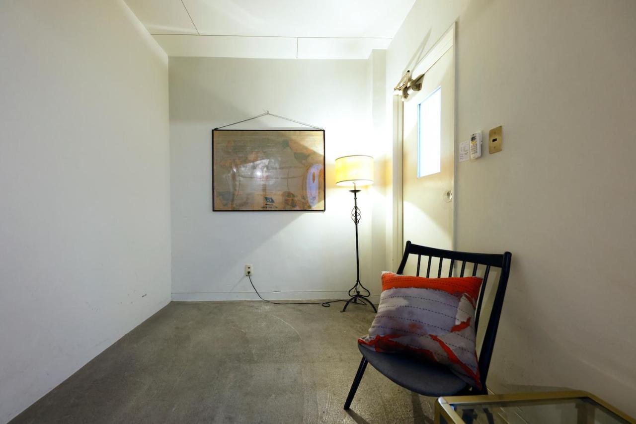 Fon-Su Bed&Breakfast Osaka Esterno foto