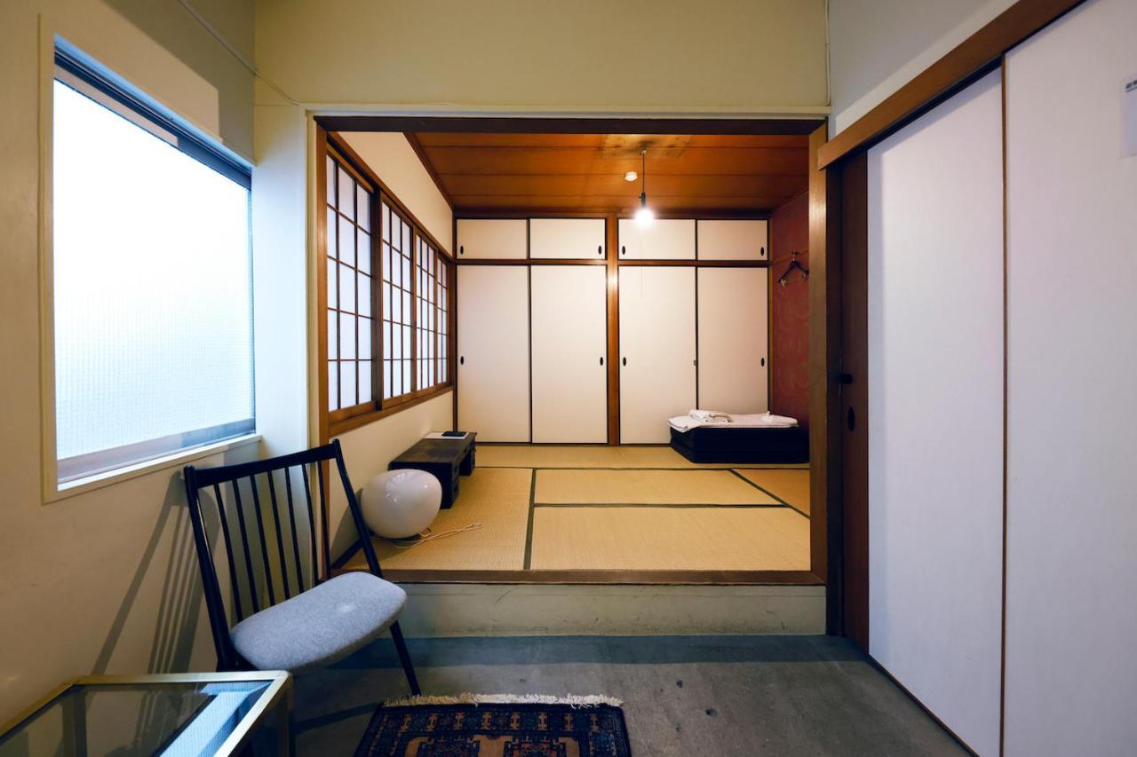Fon-Su Bed&Breakfast Osaka Esterno foto